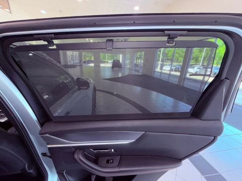 Used 2024 MAZDA CX-90 Plug-In Hybrid w/ Premium Pkg image 16