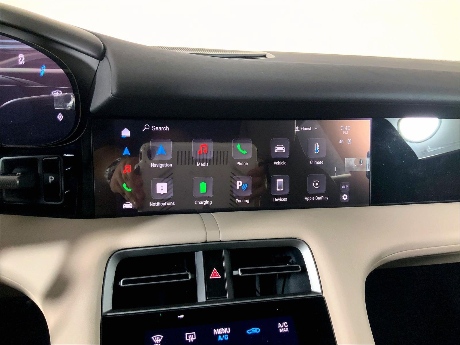 Certified 2025 Porsche Taycan AWD/4WD image 13