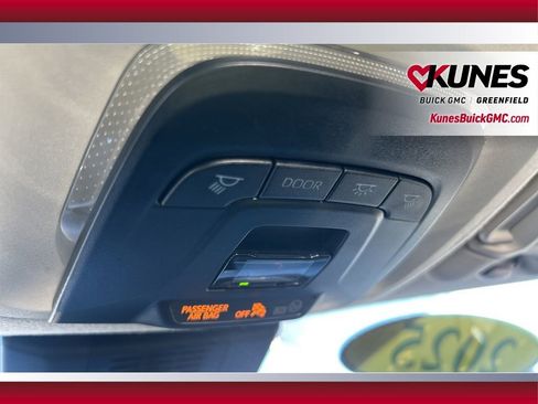 Used 2025 Toyota Corolla LE image 27