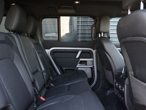 Used 2023 Land Rover Defender 130 X-Dynamic SE AWD/4WD image 37