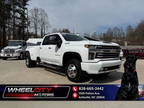 Used 2023 Chevrolet Silverado 3500 High Country image 1