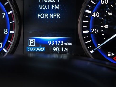 Used 2017 INFINITI Q50 3.0t Premium w/ 3.0T Premium Plus Package image 18