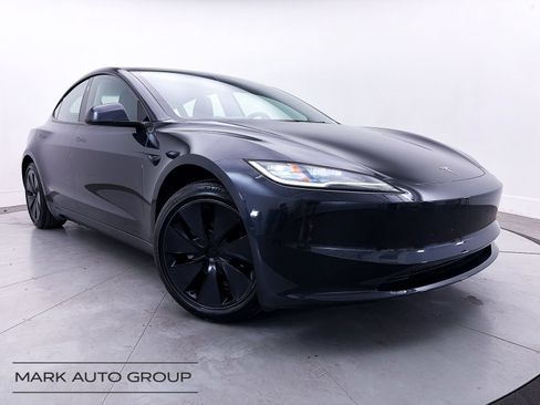 Used 2024 Tesla Model 3 Standard Range RWD image 1