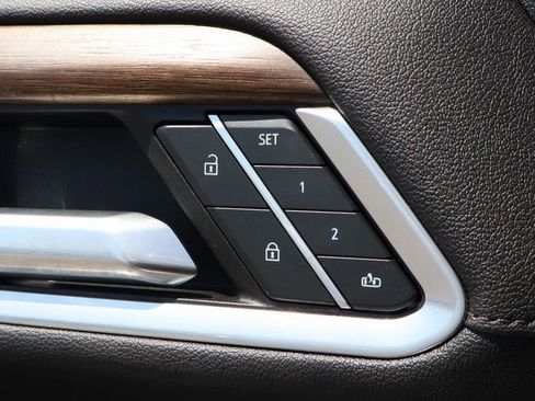 Used 2024 Chevrolet Silverado 1500 High Country w/ Technology Package image 16