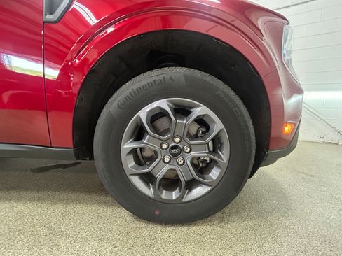 Used 2025 Ford Maverick XLT w/ XLT Luxury Package FWD image 25