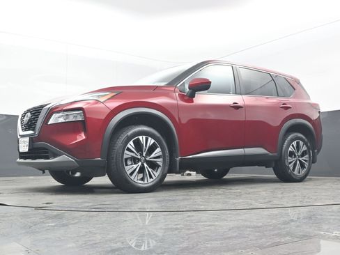 Certified 2023 Nissan Rogue SV image 24