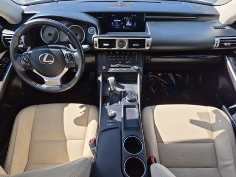 Used 2016 Lexus IS 200t RWD image 18