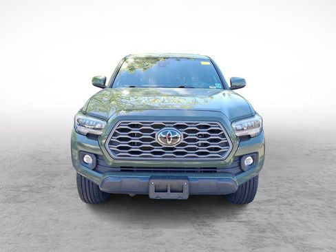 Used 2022 Toyota Tacoma TRD Off-Road AWD/4WD image 2