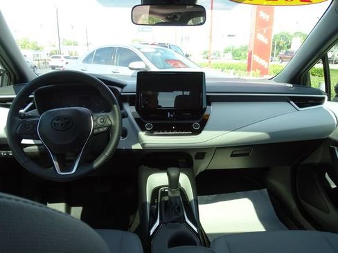 Used 2024 Toyota Corolla SE w/ SE Premium Package FWD image 9