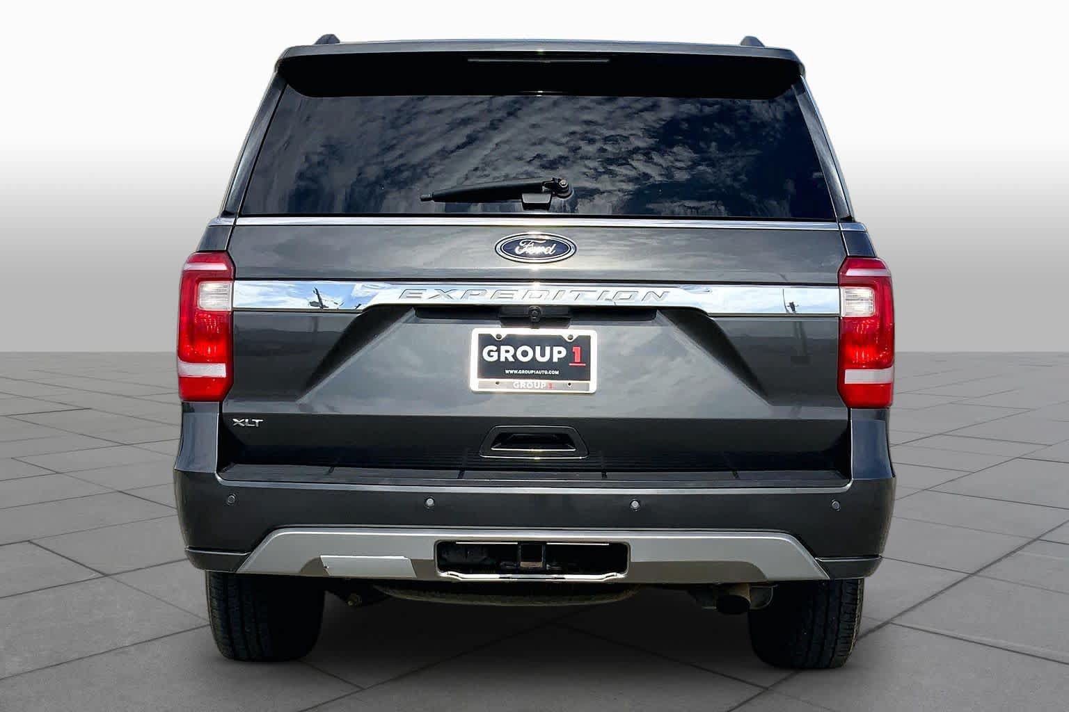 Used 2020 Ford Expedition XLT w/ Equipment Group 201A RWD image 5