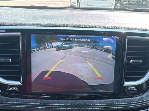 New 2026 Chrysler Pacifica Select image 18