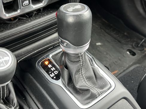 Used 2021 Jeep Wrangler Unlimited Sahara w/ LED Lighting Group image 26