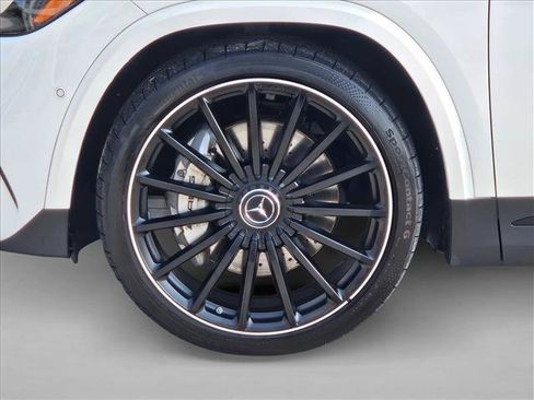 Certified 2025 Mercedes-Benz GLA 35 AMG 4MATIC image 24