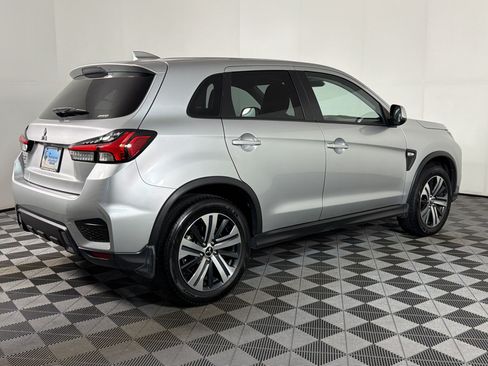 Used 2025 Mitsubishi Outlander Sport ES AWD/4WD image 6