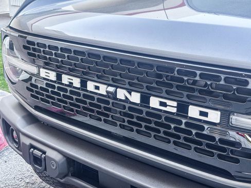 Used 2023 Ford Bronco Wildtrak AWD/4WD image 12