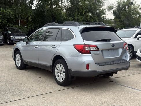 Used 2015 Subaru Outback 2.5i Premium w/ Popular Package #3 AWD/4WD image 4