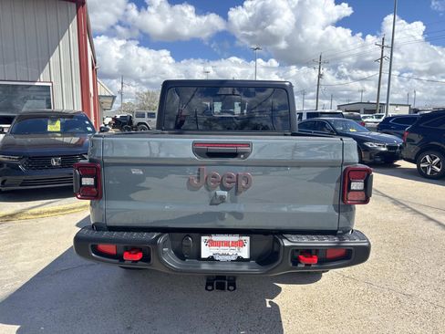 Used 2024 Jeep Gladiator Rubicon w/ Convenience Group image 6