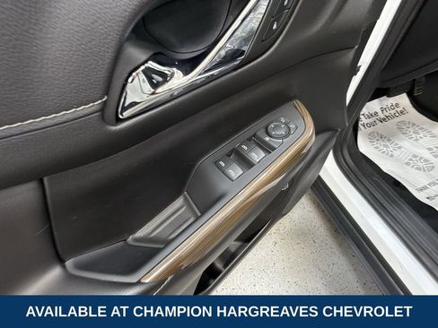 Certified 2023 GMC Acadia SLE w/ Driver Convenience Package image 31