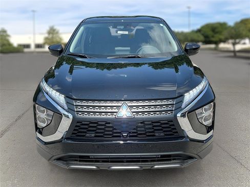 New 2025 Mitsubishi Eclipse Cross LE image 2