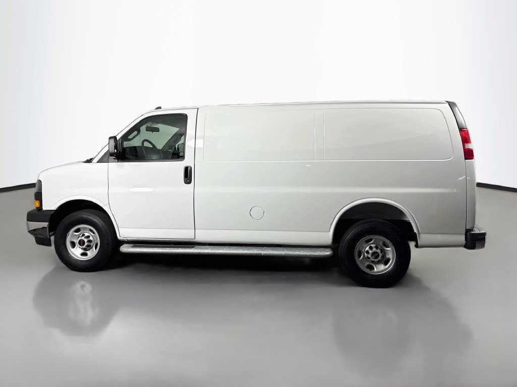 Used 2025 GMC Savana 2500 w/ Driver Convenience Package RWD image 5
