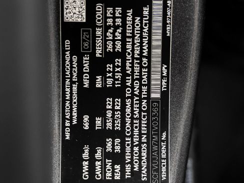 Used 2021 Aston Martin DBX AWD/4WD image 62