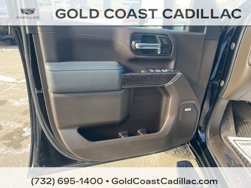 Used 2023 GMC Sierra 2500 Denali w/ Denali Ultimate Package image 15
