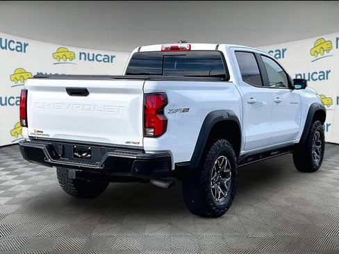 Used 2024 Chevrolet Colorado ZR2 w/ Technology Package AWD/4WD image 6