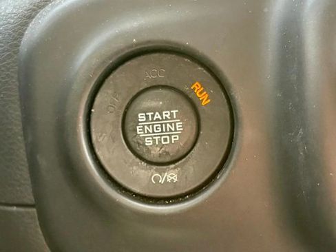 Used 2021 Jeep Wrangler Unlimited Sport AWD/4WD image 21