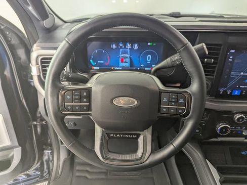 Used 2025 Ford F450 Platinum w/ FX4 Off-Road Package AWD/4WD image 17