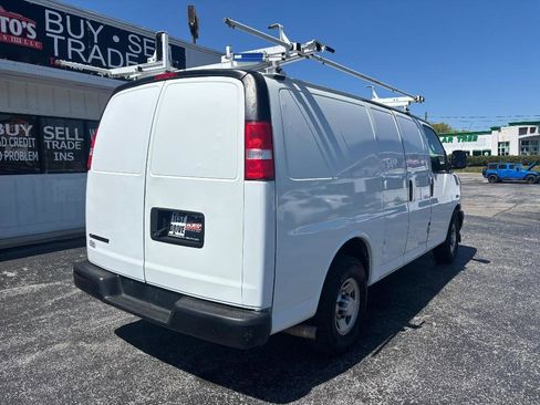 Used 2019 Chevrolet Express 2500 w/ Driver Convenience Package image 4