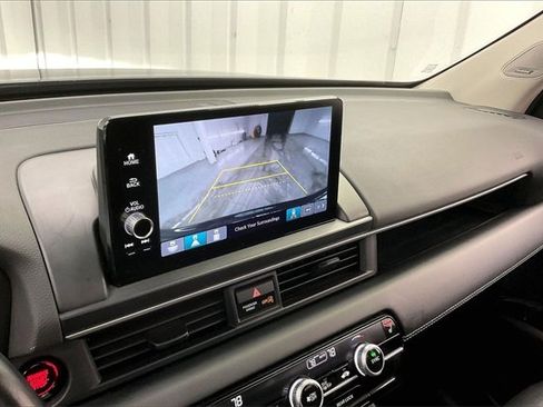 Certified 2024 Honda Pilot Touring image 28