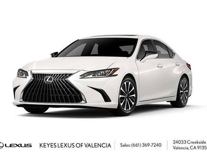 Used 2025 Lexus ES 350 w/ Premium Package