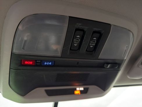 Used 2018 Subaru Crosstrek 2.0i Premium w/ Moonroof Package image 25