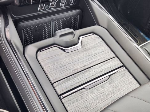 New 2026 RAM 2500 Limited AWD/4WD image 19