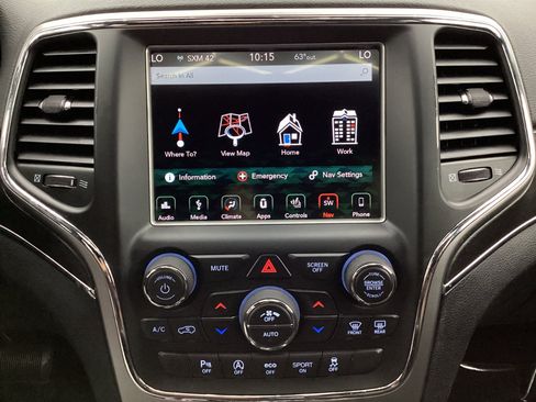Used 2018 Jeep Grand Cherokee Limited AWD/4WD image 34