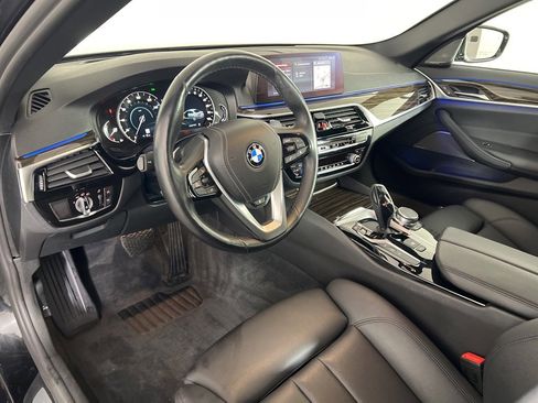Used 2019 BMW 530e xDrive 530e xDrive iPerformance w/ Premium Package image 2