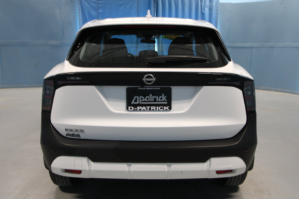Used 2025 Nissan Kicks S FWD image 26