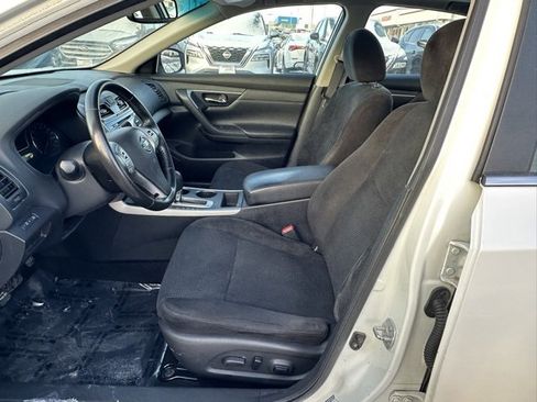 Used 2015 Nissan Altima 2.5 SV w/ Convenience Package image 22
