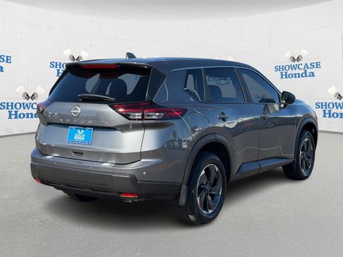 Used 2026 Nissan Rogue SV image 7