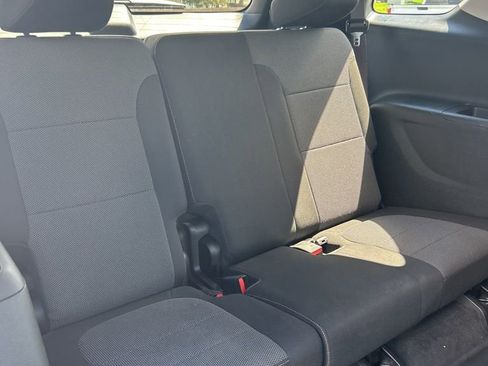 Used 2020 Chevrolet Traverse LT FWD image 57