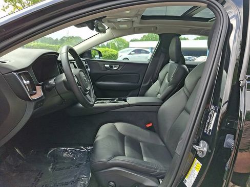 Used 2023 Volvo S60 T8 Plus AWD/4WD image 13