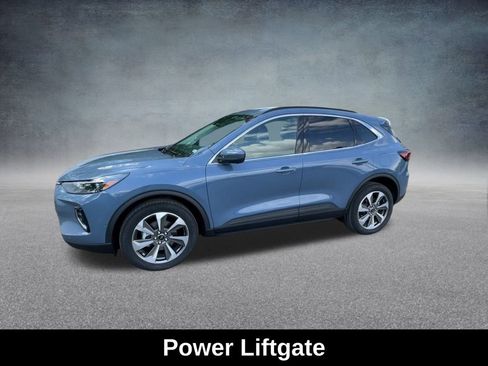 Used 2023 Ford Escape Platinum w/ Premium Technology Package image 11