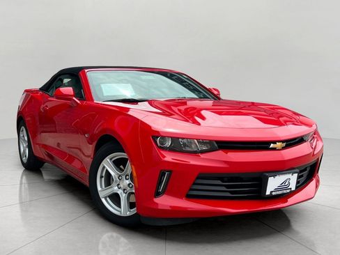 Used 2018 Chevrolet Camaro LT w/ Technology Package RWD image 1