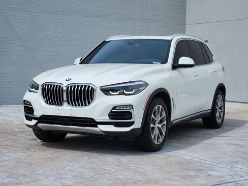 Used 2021 BMW X5 xDrive40i w/ Convenience Package AWD/4WD image 4