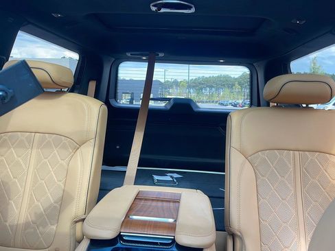 Certified 2024 Jeep Grand Wagoneer Series III AWD/4WD image 24