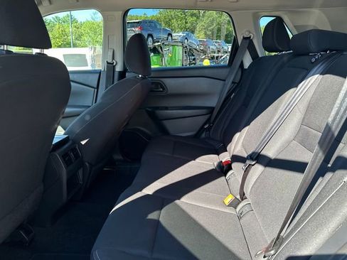 Used 2024 Nissan Rogue S image 16