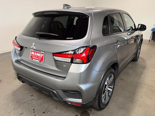 Used 2024 Mitsubishi Outlander Sport SE AWD/4WD image 3