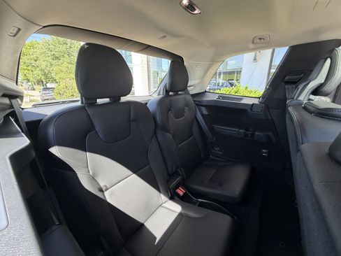 Used 2020 Volvo XC90 T6 Momentum w/ Protection Package Premier AWD/4WD image 26