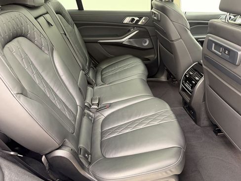 Used 2020 BMW X7 xDrive40i w/ Premium Package AWD/4WD image 31