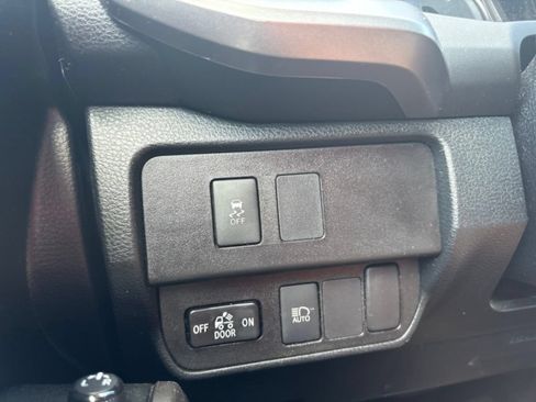 Used 2021 Toyota Tacoma SR5 RWD image 20